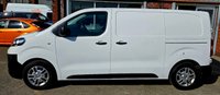 USED 2020 20 VAUXHALL VIVARO 1.5 L1H1 2700 DYNAMIC S/S 101 BHP 6 MONTH WARRANTY, MEDIA CONNECTION