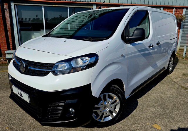 2020 20 Vauxhall Vivaro 1.5 L1H1 2700 DYNAMIC S/S 101 BHP