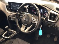 USED 2021 71 KIA CEED 1.6 CRDI 2 ISG MHEV 5d 135 BHP+1 OWNER+MEDIA+BLUETOOTH 1 OWNER FROM NEW+HISTORY+MEDIA+BLUETOOTH+CLIMATE+ALLOYS+REVERSE CAMERA+APPS+AIRCON+CRUISE+PRIVACY+HPI CLEAR