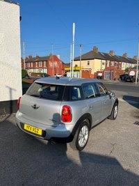 USED 2011 11 MINI COUNTRYMAN 1.6 COOPER D 5d 112 BHP 