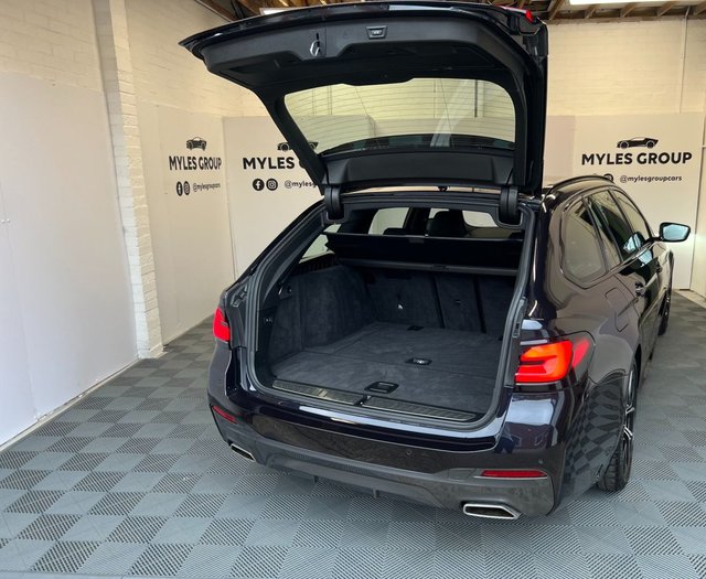 2021 BMW 5 SERIES - Photo 5