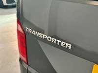 USED 2018 68 VOLKSWAGEN TRANSPORTER SHUTTLE 2.0 TDI SE Minibus Double Cab 5dr Diesel Manual FWD SWB Euro 6 (s/s) (102 ps) 8 SEATS+BLUETOOTH+PARKASSIST