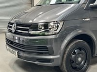 USED 2018 68 VOLKSWAGEN TRANSPORTER SHUTTLE 2.0 TDI SE Minibus Double Cab 5dr Diesel Manual FWD SWB Euro 6 (s/s) (102 ps) 8 SEATS+BLUETOOTH+PARKASSIST