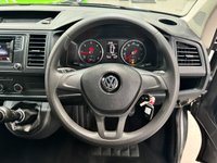 USED 2018 68 VOLKSWAGEN TRANSPORTER SHUTTLE 2.0 TDI SE Minibus Double Cab 5dr Diesel Manual FWD SWB Euro 6 (s/s) (102 ps) 8 SEATS+BLUETOOTH+PARKASSIST