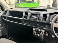 USED 2018 68 VOLKSWAGEN TRANSPORTER SHUTTLE 2.0 TDI SE Minibus Double Cab 5dr Diesel Manual FWD SWB Euro 6 (s/s) (102 ps) 8 SEATS+BLUETOOTH+PARKASSIST