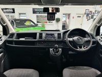 USED 2018 68 VOLKSWAGEN TRANSPORTER SHUTTLE 2.0 TDI SE Minibus Double Cab 5dr Diesel Manual FWD SWB Euro 6 (s/s) (102 ps) 8 SEATS+BLUETOOTH+PARKASSIST
