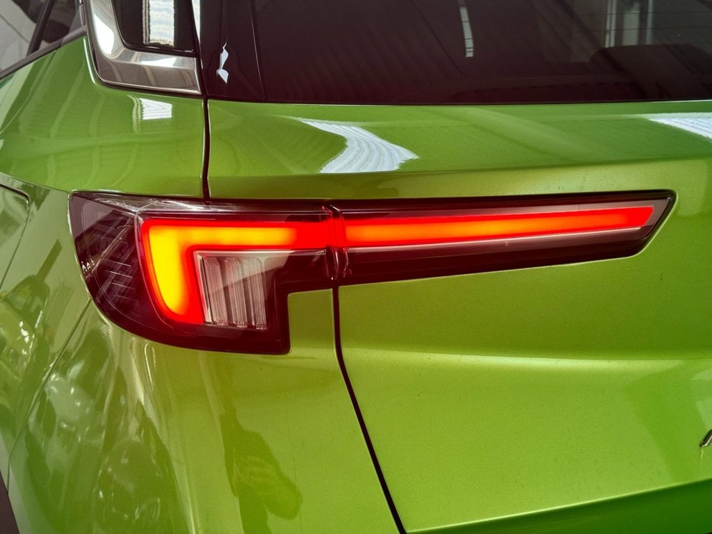 USED 2023 23 VAUXHALL Mokka-e 50kWh Ultimate SUV 5dr Electric Auto (136 ps) 18"ALLOYS+HEATED SEATS+SAT NAV