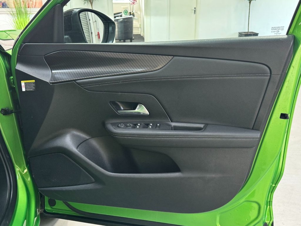 USED 2023 23 VAUXHALL Mokka-e 50kWh Ultimate SUV 5dr Electric Auto (136 ps) 18"ALLOYS+HEATED SEATS+SAT NAV