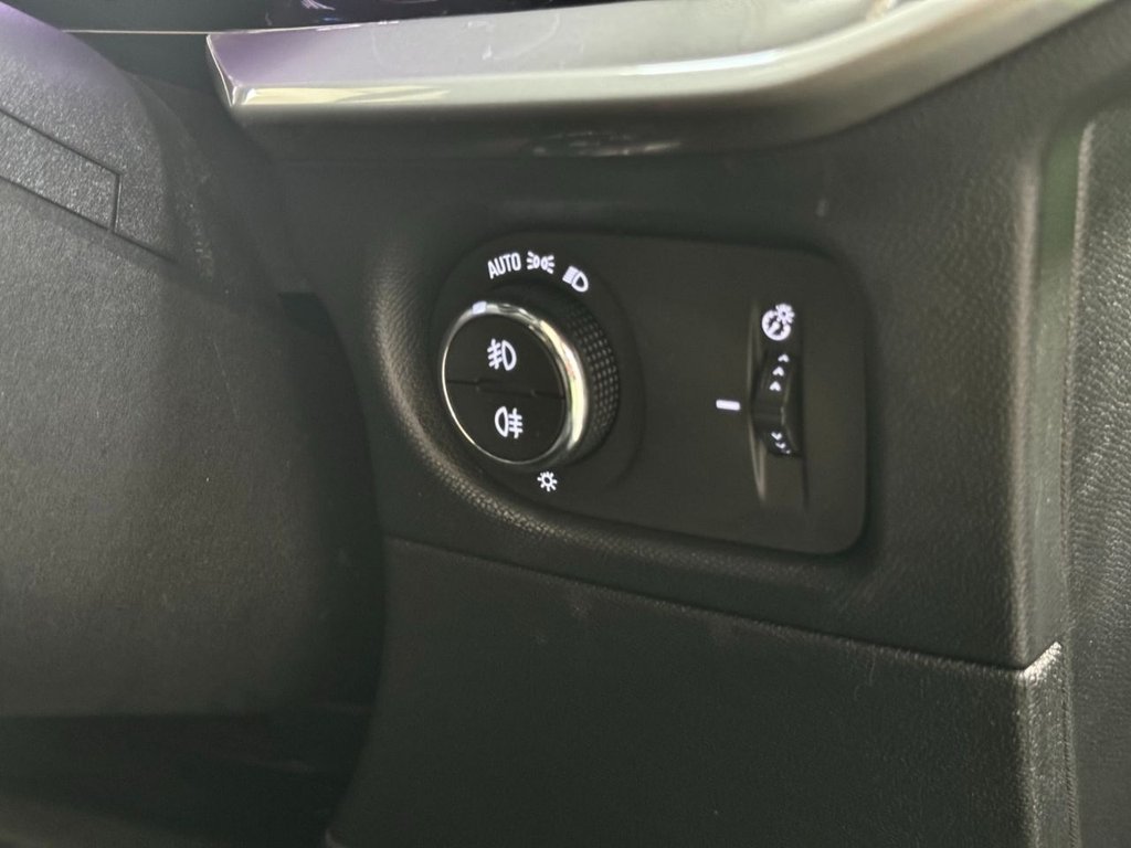 USED 2023 23 VAUXHALL Mokka-e 50kWh Ultimate SUV 5dr Electric Auto (136 ps) 18"ALLOYS+HEATED SEATS+SAT NAV