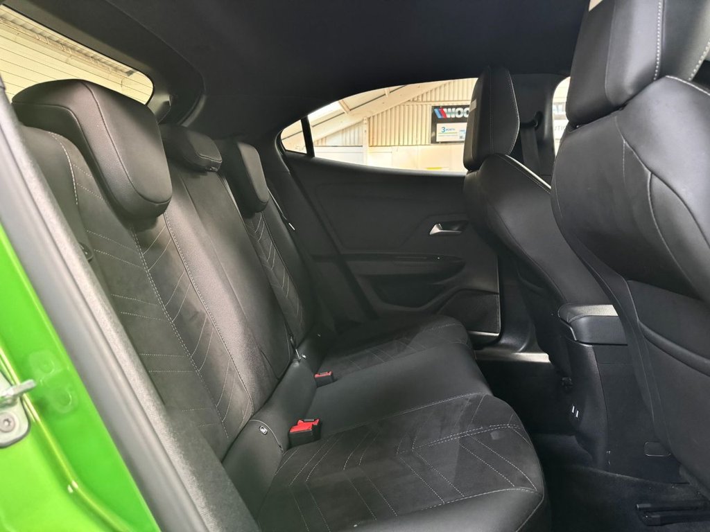 USED 2023 23 VAUXHALL Mokka-e 50kWh Ultimate SUV 5dr Electric Auto (136 ps) 18"ALLOYS+HEATED SEATS+SAT NAV