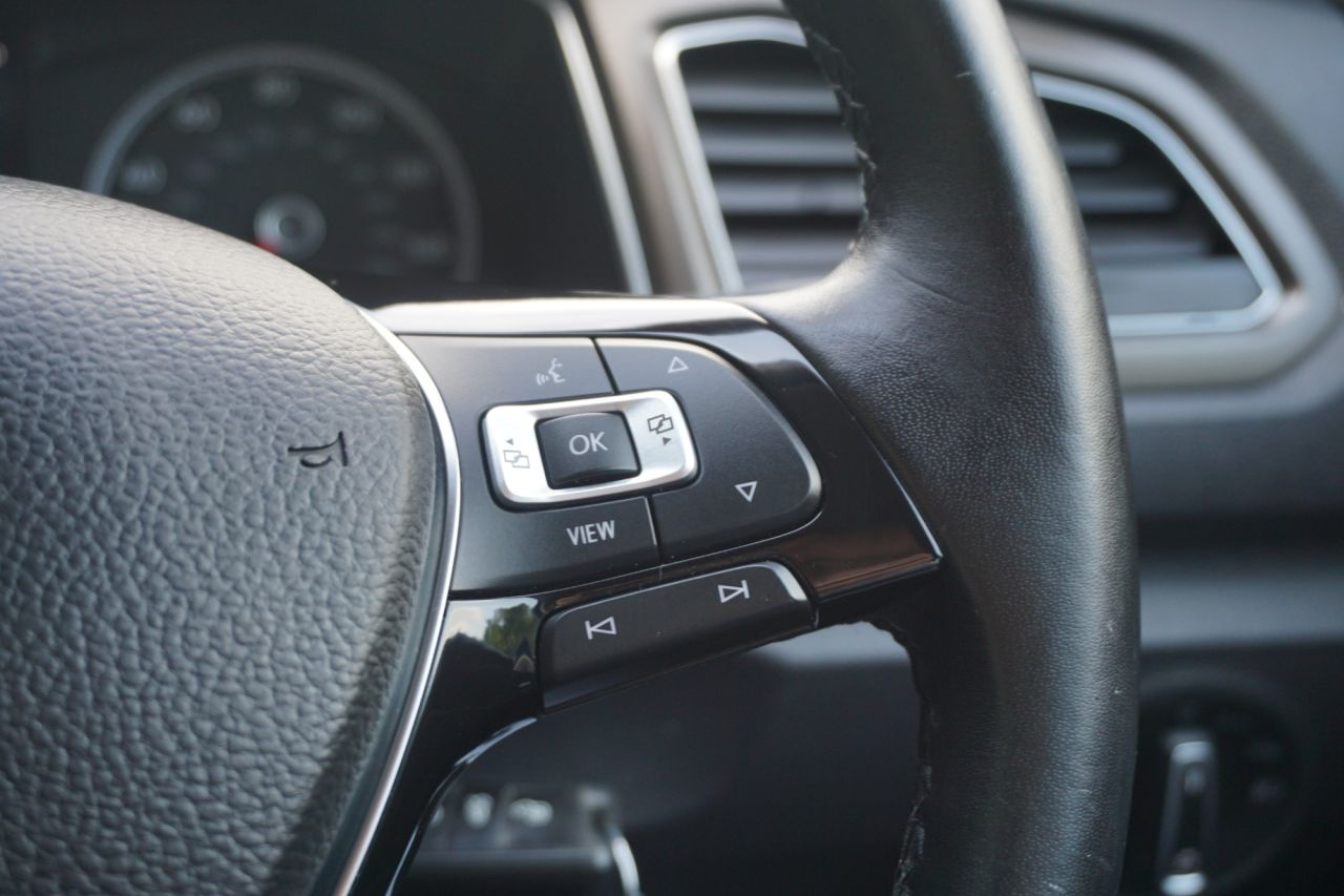 2019 Volkswagen TRoc SE £16,990