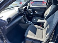 USED 2022 22 TOYOTA YARIS CROSS 1.5 VVT-h Design SUV 5dr Petrol Hybrid E-CVT Euro 6 (s/s) (116 ps) ** RAC BUYSURE INSPECTED **