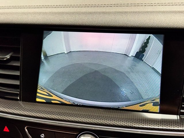 View our VAUXHALL INSIGNIA