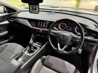 USED 2017 67 VAUXHALL INSIGNIA 1.6 Turbo D ecoTEC BlueInjection SRi Nav Grand Sport 5dr Diesel Manual Euro 6 (s/s) (136 ps) NAVI+DAB+REARCAM+B/TOOTH