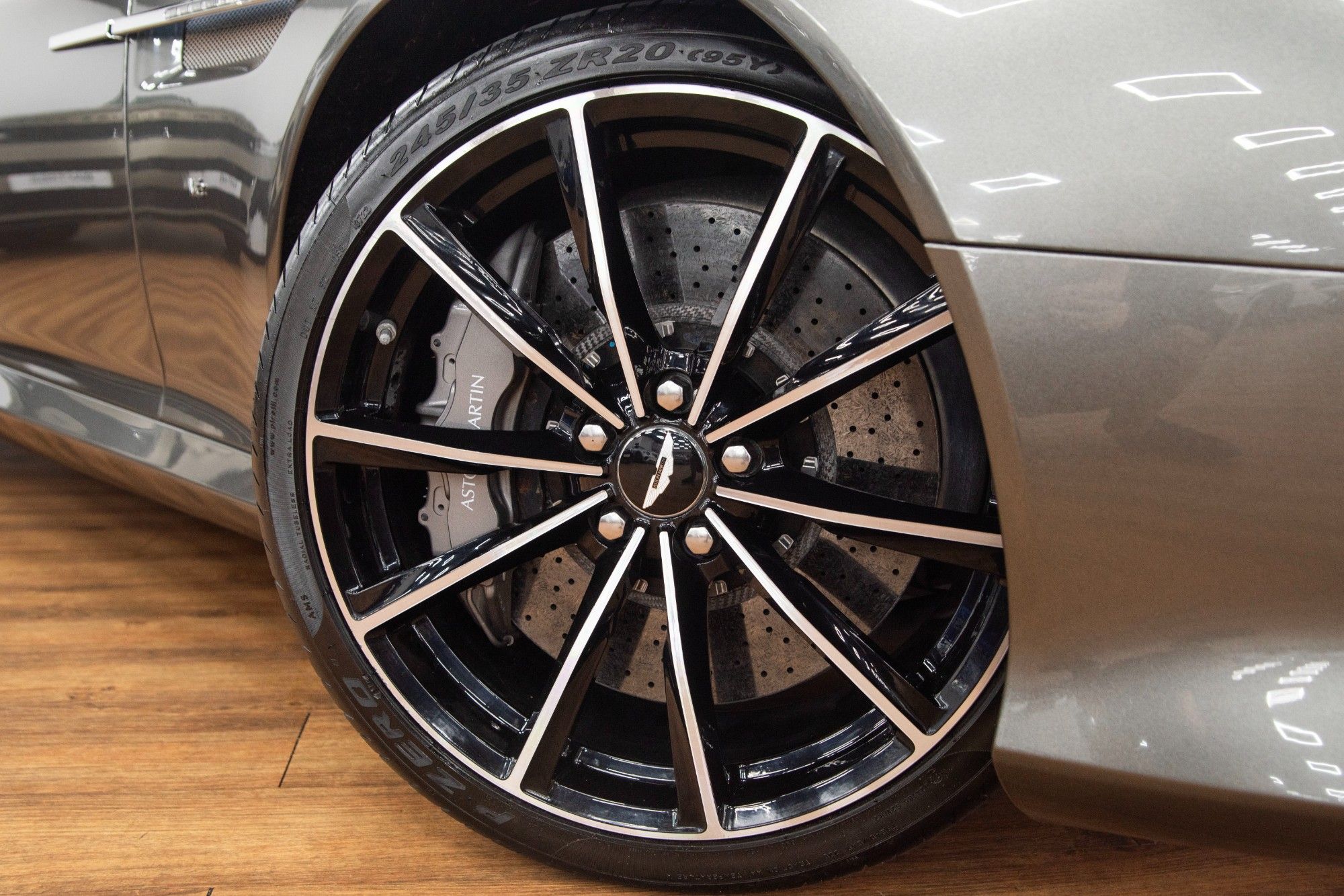 USED 2016 09 ASTON MARTIN DB9 5.9 V12  