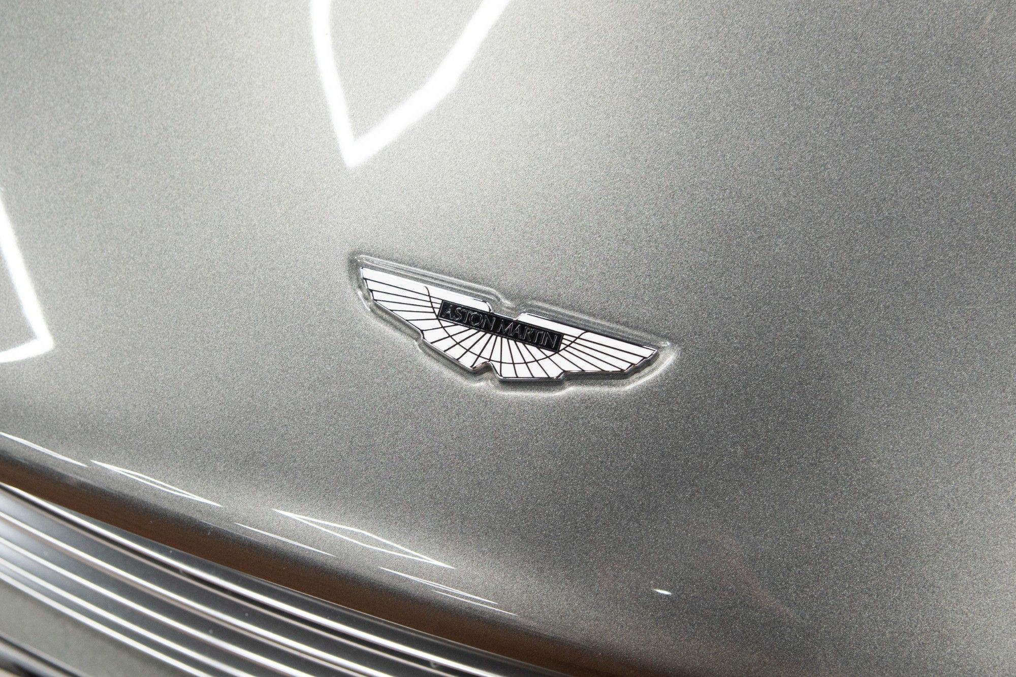 USED 2016 09 ASTON MARTIN DB9 5.9 V12  