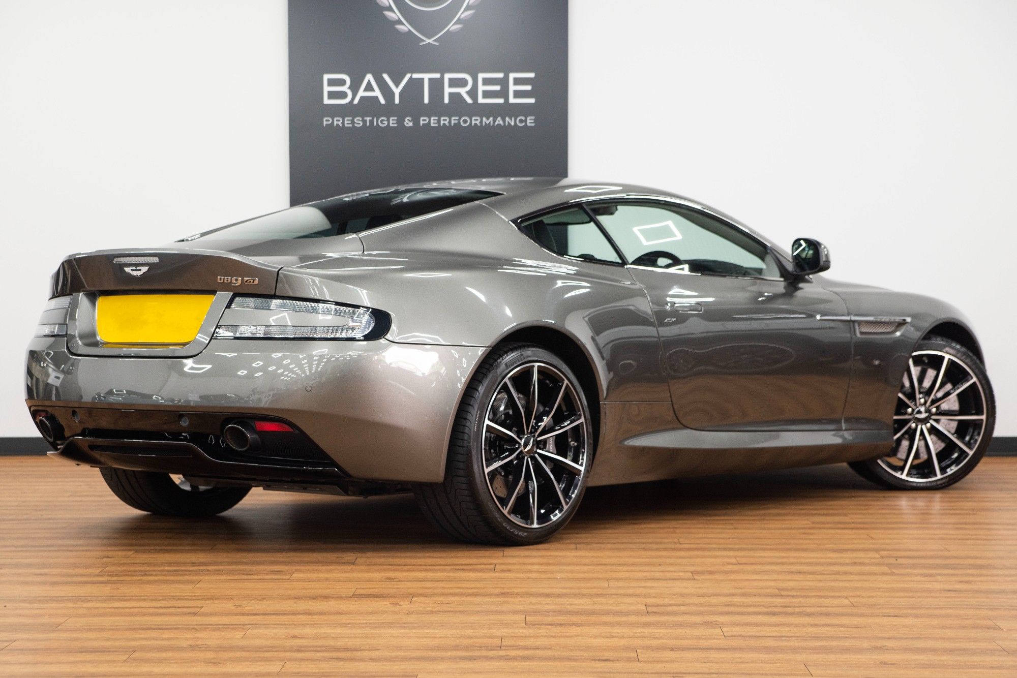 USED 2016 09 ASTON MARTIN DB9 5.9 V12  