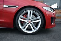 USED 2017 66 JAGUAR XE 3.0 V6 S Saloon 4dr Petrol Auto Euro 6 (s/s) (340 ps) PAN ROOF / MERIDIAN / 19"