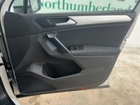 USED 2018 68 VOLKSWAGEN TIGUAN 1.4 SE NAV TSI 4MOTION DSG 5d 148 BHP Apple car play, 2 keys, FSH, DSG