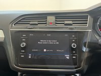 USED 2018 68 VOLKSWAGEN TIGUAN 1.4 SE NAV TSI 4MOTION DSG 5d 148 BHP Apple car play, 2 keys, FSH, DSG