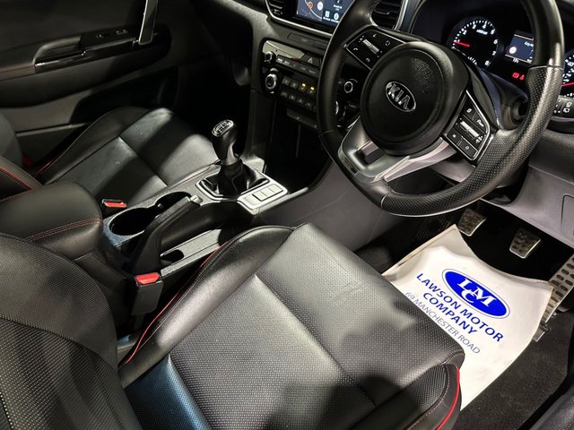 View our KIA SPORTAGE