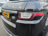 USED 2017 67 LAND ROVER RANGE ROVER EVOQUE 2.0 TD4 SE 5d 177 BHP ANOTHER ABSOLUTE BEAUTY, JUST IN+4 WHEEL DRIVE WITH ACTIVE DRIVE LINE+DIESEL+AUTOMATIC+ONLY 1 FORMER KEEPER+SERVICE HISTORY+PRIVACY GLASS+LANE KEEP ASSIST+FULL LEATHER INTERIOR+PARK ASSIST+CLIMATE CONTROL+18 INCH 7 SPOKE ALLOY WHEELS+COST NEW &pound;37490 MAKING THIS VEHICLE GREAT VALUE AT OUR LOW PRICE+FULL RANGE OF FINANCE OPTIONS AVAILABLE+READY TO DRIVE AWAY TODAY!!!!!!!!!!!!!!!!!!!!!!!!!!!!!!!!!!!!!!!!!!!!!!!!