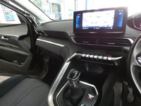 USED 2021 21 PEUGEOT 5008 1.2 PureTech Allure Premium SUV 5dr Petrol Manual Euro 6 (s/s) (130 ps) 7 SEATS SAT NAV CRUISE CONTROL REAR VIEW CAMERA PART LEATHER INTERIOR PARKING SENSORS 1 OWNER SERVICE HISTORY WARRANTY