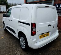 USED 2020 20 VAUXHALL COMBO 1.5 L1H1 2300 SPORTIVE S/S 101 BHP 6 MONTH WARRANTY