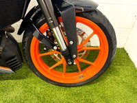 USED 2015 15 KTM 390 DUKE 373cc A2 Licence Friendly - Brembo Brakes - Givi Blade Top Box