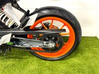 USED 2015 15 KTM 390 DUKE 373cc A2 Licence Friendly - Brembo Brakes - Givi Blade Top Box
