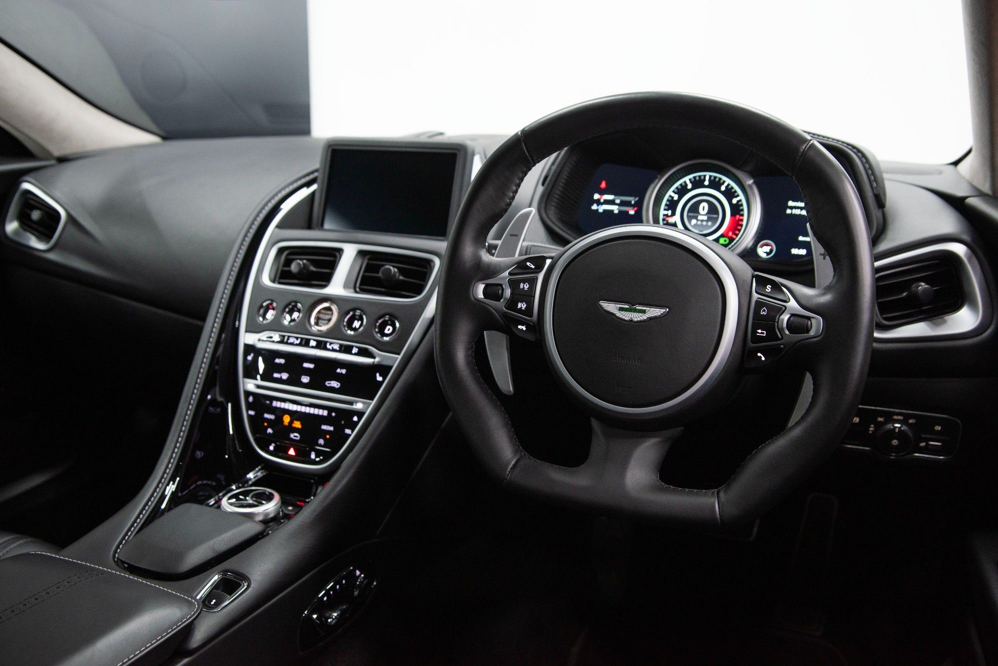 USED 2020 69 ASTON MARTIN DB11 5.2 AMR V12 