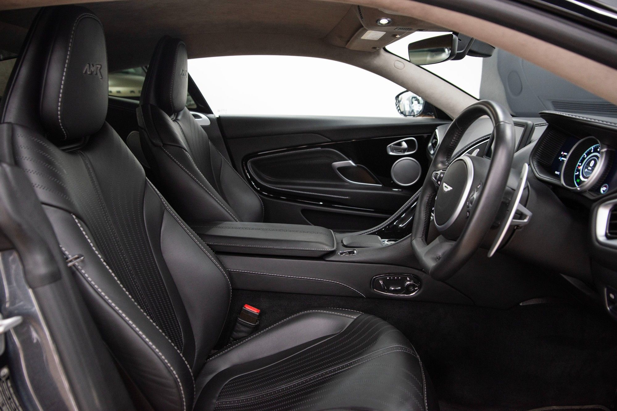 USED 2020 69 ASTON MARTIN DB11 5.2 AMR V12 
