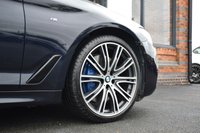 USED 2018 18 BMW 5 SERIES 3.0 540i GPF M Sport Touring 5dr Petrol Auto xDrive Euro 6 (s/s) (340 ps) PAN ROOF / M SPORT+ / TECH PK