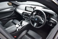 USED 2018 18 BMW 5 SERIES 3.0 540i GPF M Sport Touring 5dr Petrol Auto xDrive Euro 6 (s/s) (340 ps) PAN ROOF / M SPORT+ / TECH PK