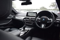 USED 2018 18 BMW 5 SERIES 3.0 540i GPF M Sport Touring 5dr Petrol Auto xDrive Euro 6 (s/s) (340 ps) PAN ROOF / M SPORT+ / TECH PK