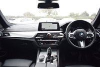 USED 2018 18 BMW 5 SERIES 3.0 540i GPF M Sport Touring 5dr Petrol Auto xDrive Euro 6 (s/s) (340 ps) PAN ROOF / M SPORT+ / TECH PK