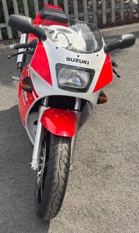 USED 1989 F SUZUKI RGV250 K 2 stroke Sports Classic Superb machine