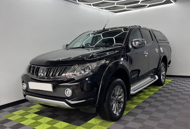 View our MITSUBISHI L200