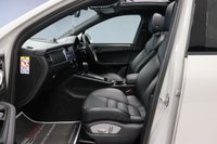 USED 2022 72 PORSCHE MACAN 2.0 T PDK 4WD **&pound;799 A MONTH WITH &pound;4431 DEPOSIT**