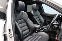 USED 2022 72 PORSCHE MACAN 2.0 T PDK 4WD **&pound;799 A MONTH WITH &pound;4431 DEPOSIT**