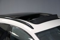 USED 2022 72 PORSCHE MACAN 2.0 T PDK 4WD **&pound;799 A MONTH WITH &pound;4431 DEPOSIT**