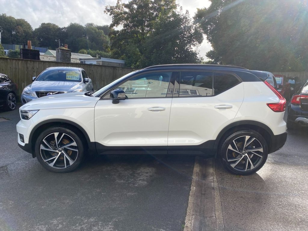 USED 2018 18 VOLVO XC40 2.0 D4 First Edition SUV 5dr Diesel Auto AWD Euro 6 (s/s) (190 ps) FULL SERVICE HISTORY