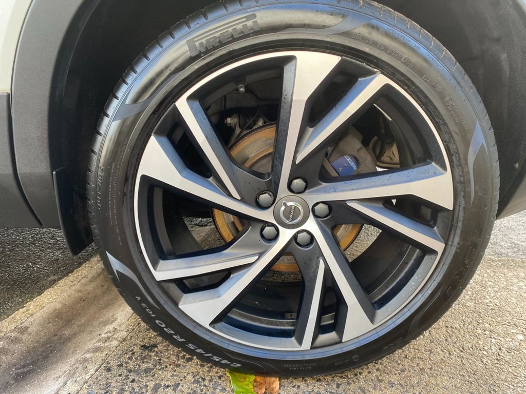 USED 2018 18 VOLVO XC40 2.0 D4 First Edition SUV 5dr Diesel Auto AWD Euro 6 (s/s) (190 ps) FULL SERVICE HISTORY