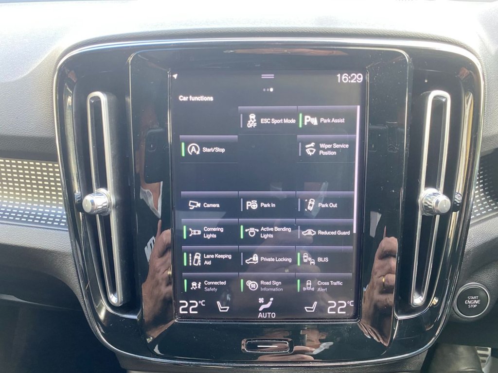 USED 2018 18 VOLVO XC40 2.0 D4 First Edition SUV 5dr Diesel Auto AWD Euro 6 (s/s) (190 ps) FULL SERVICE HISTORY