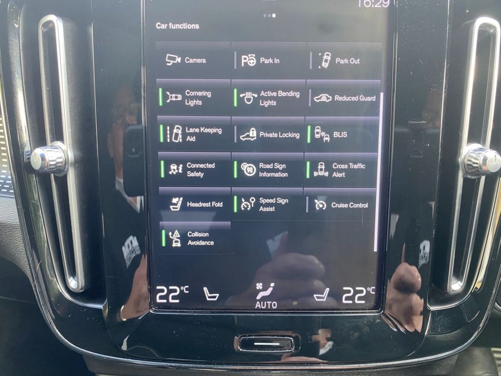 USED 2018 18 VOLVO XC40 2.0 D4 First Edition SUV 5dr Diesel Auto AWD Euro 6 (s/s) (190 ps) FULL SERVICE HISTORY