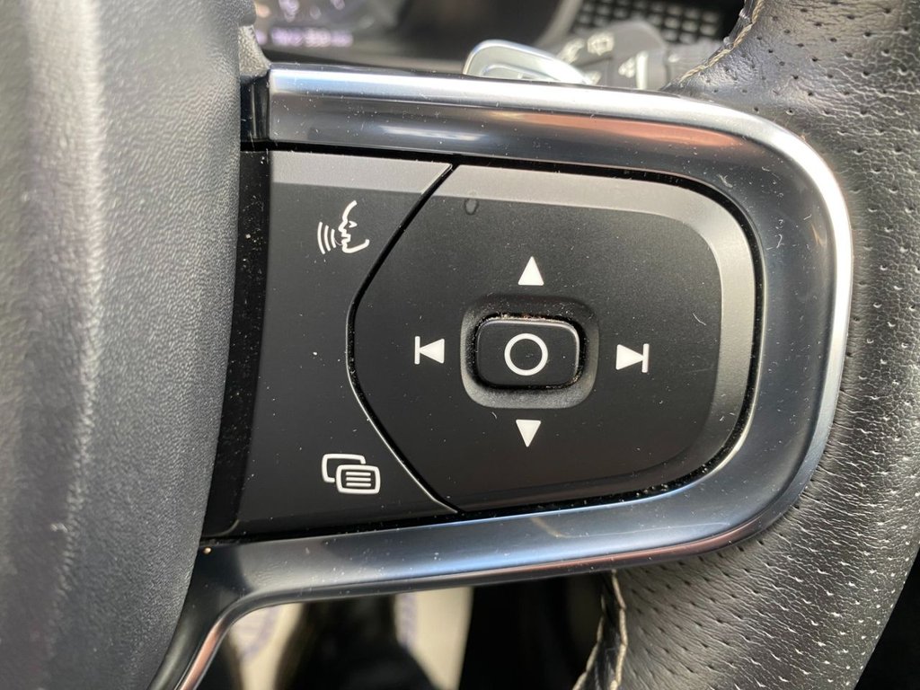 USED 2018 18 VOLVO XC40 2.0 D4 First Edition SUV 5dr Diesel Auto AWD Euro 6 (s/s) (190 ps) FULL SERVICE HISTORY