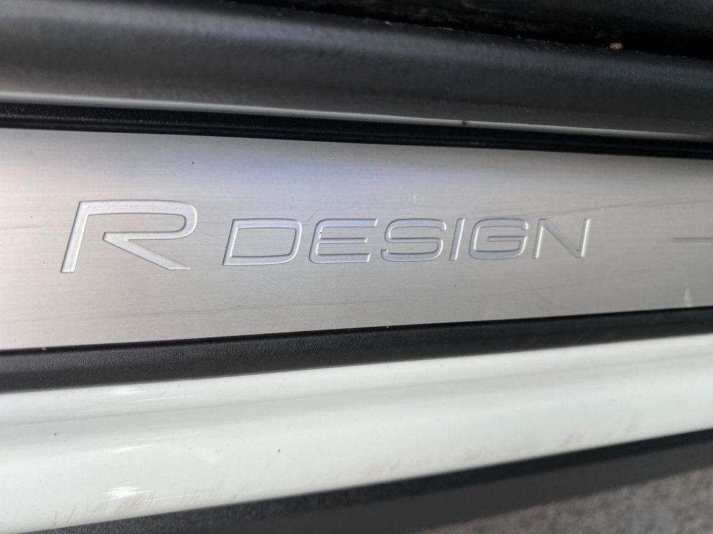 USED 2018 18 VOLVO XC40 2.0 D4 First Edition SUV 5dr Diesel Auto AWD Euro 6 (s/s) (190 ps) FULL SERVICE HISTORY