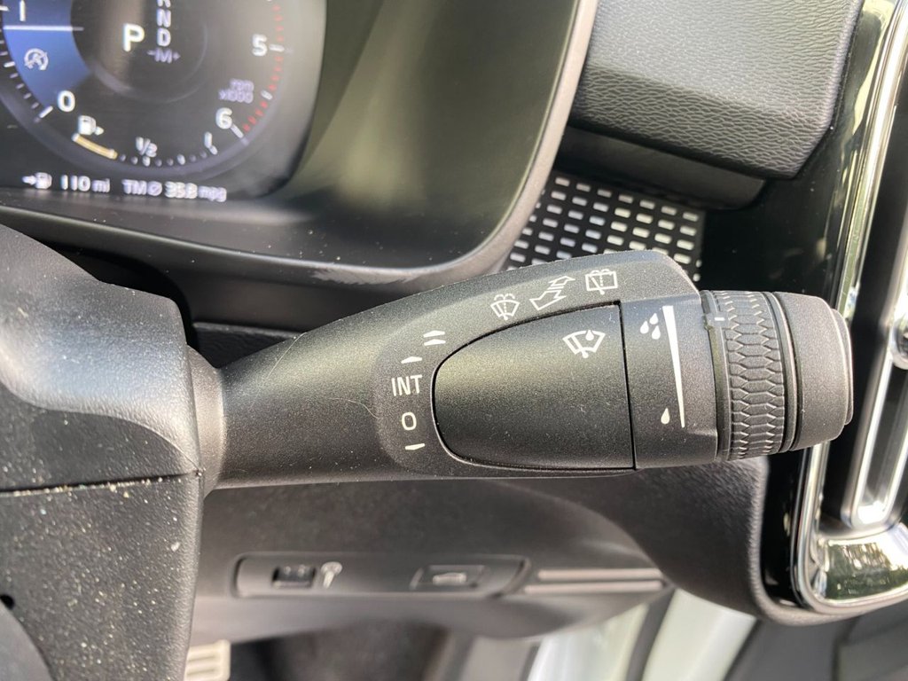 USED 2018 18 VOLVO XC40 2.0 D4 First Edition SUV 5dr Diesel Auto AWD Euro 6 (s/s) (190 ps) FULL SERVICE HISTORY