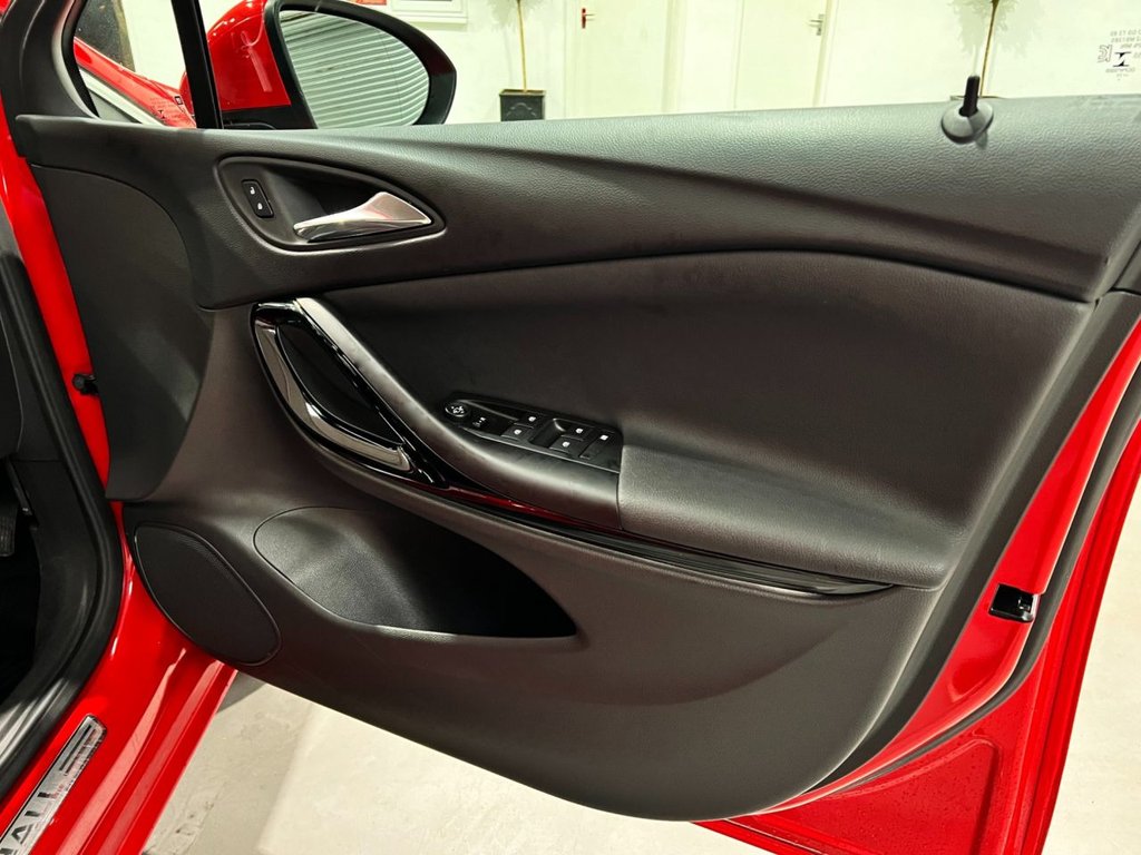 USED 2019 69 VAUXHALL ASTRA 1.4i Turbo GPF Elite Nav Sports Tourer 5dr Petrol Auto Euro 6 (s/s) (150 ps) 17"ALLOYS+SAT NAV+HEATED SEATS