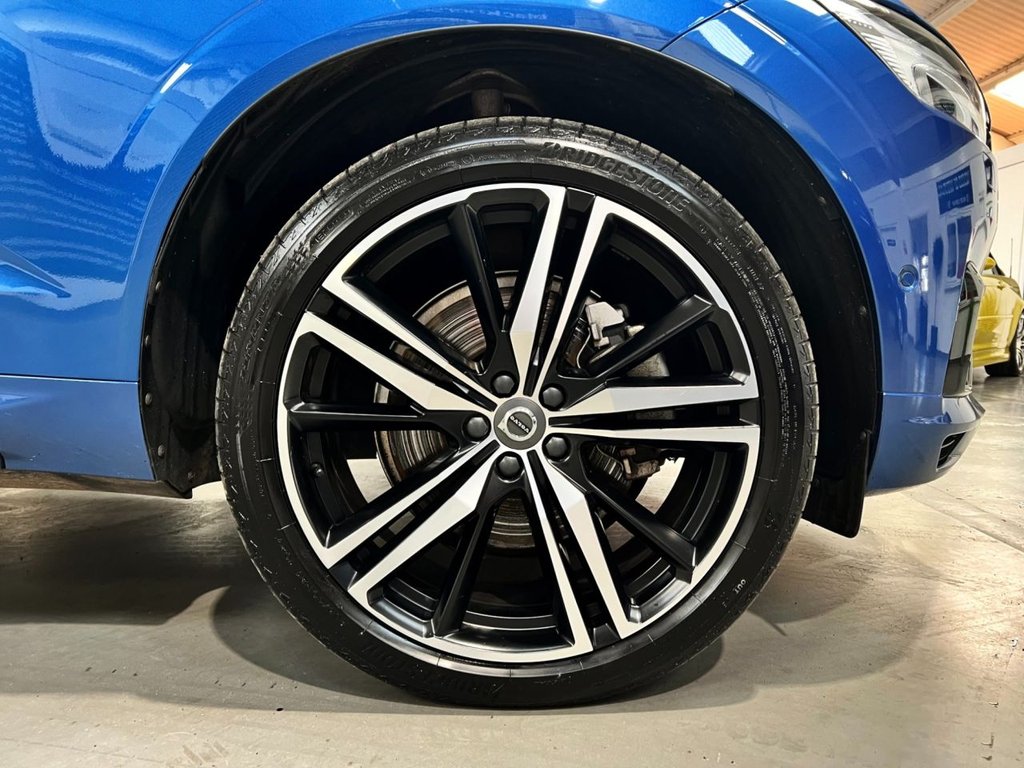 USED 2020 70 VOLVO XC60 2.0h T6 Recharge 11.6kWh R-Design SUV 5dr Petrol Plug-in Hybrid Auto AWD Euro 6 (s/s) (340 ps) &pound;8355 UPGRADES+CLIMATE+LOUNGE